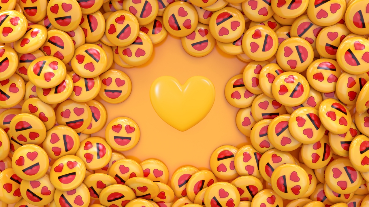 how to find yellow heart snapchat emojis