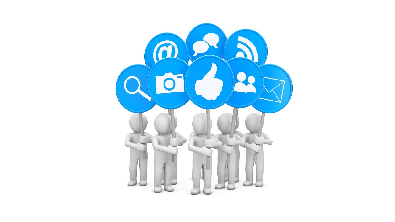 disadvantages of using social media